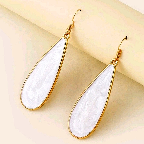 💖*New* Water Drop Decor Earrings - Picture 1 of 2